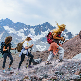 Курорт Эльбрус приглашает открыть сезон горных походов