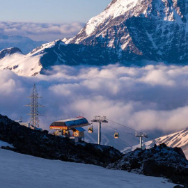 Горнолыжные курорты России ожидают роста посещаемости на 10% в новом сезоне