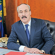 Рамазан Абдулатипов